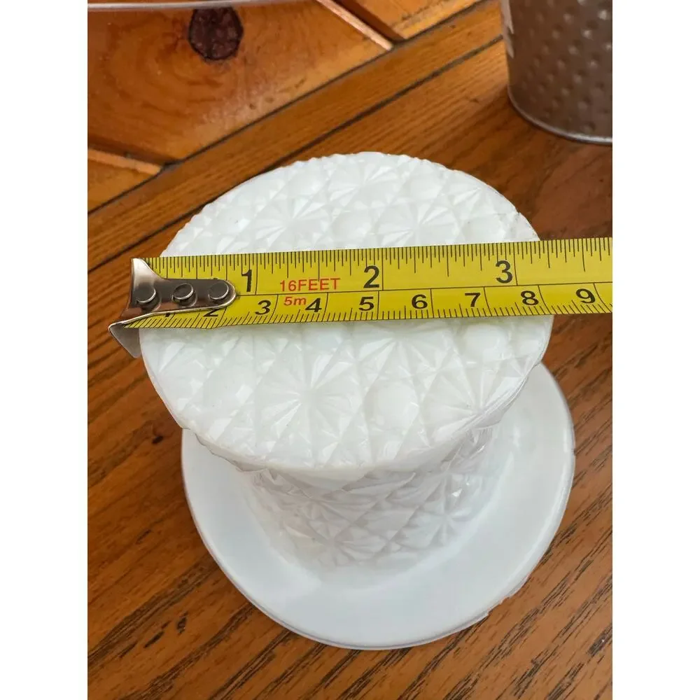 Vintage Fenton Milk Glass Top Hat Daisy and Button Pattern - Picture 11 of 12